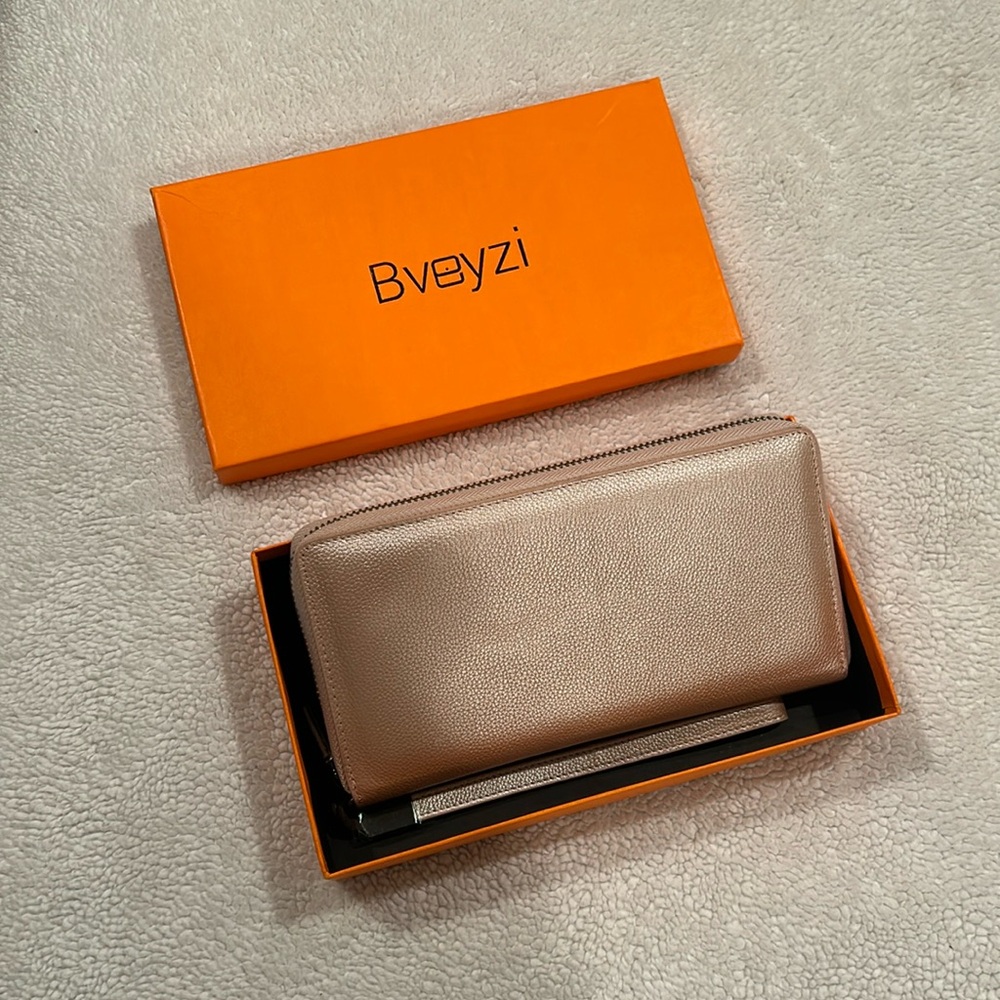 NWT Pink Wallet